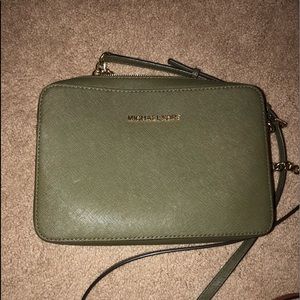 Olive Michael Kors Purse